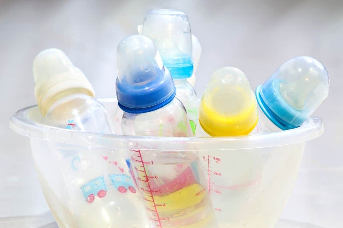 How Many Baby Bottles Do I Need To Buy New Mom Guide!