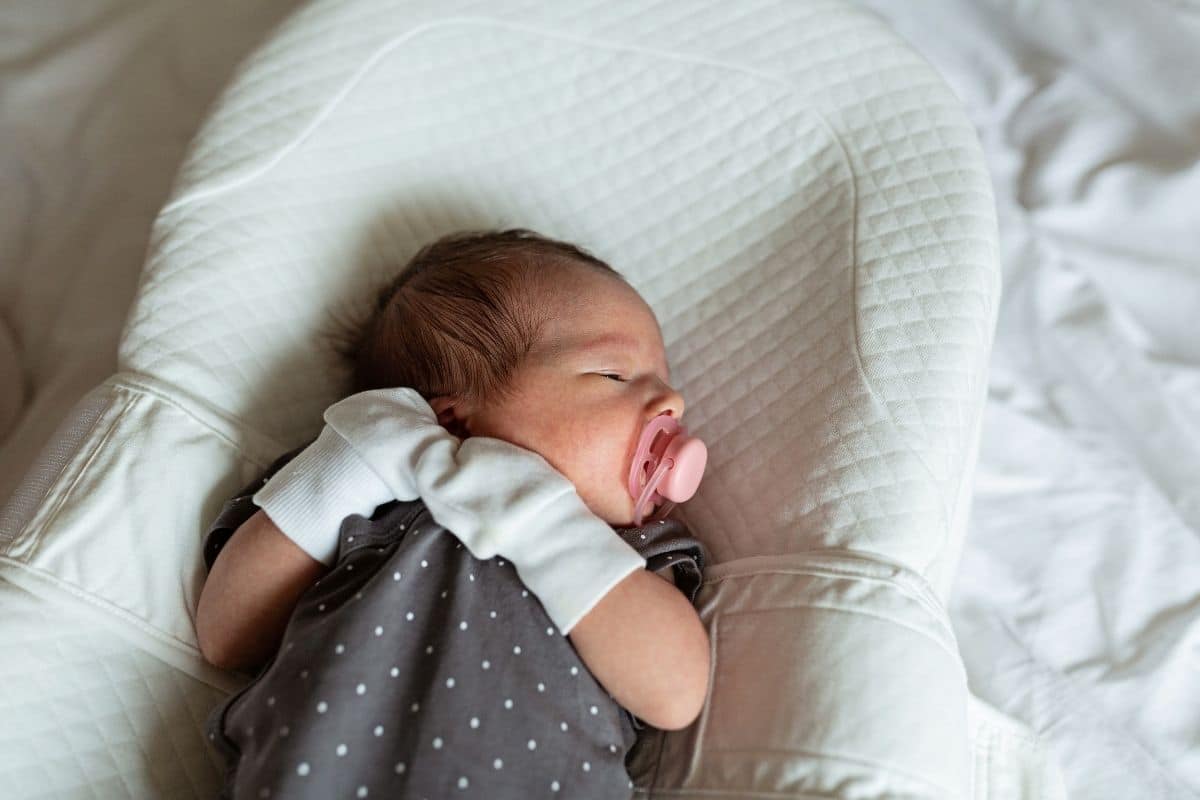 How To Get Newborn To Sleep In Bassinet