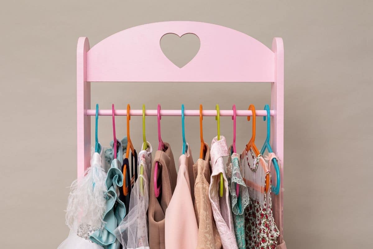 Nursery Dresser Organization Ideas And Printable Drawer Labels - Clothing Racks